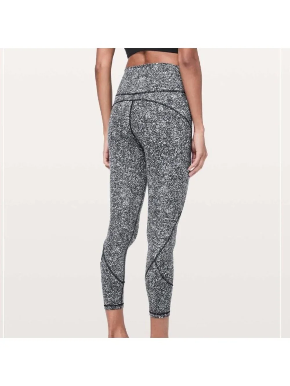 Lululemon In Movement Tight 25